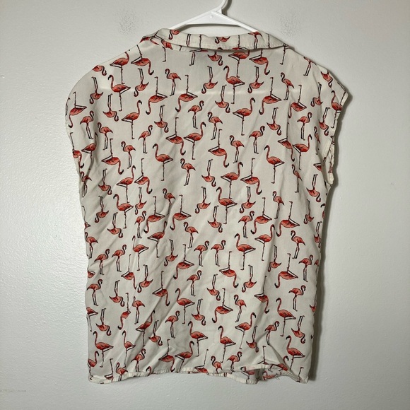ModCloth Blouse Sz S Flamingos Short Sleeve FLAW One Very Small Stain C Pic - Picture 5 of 8